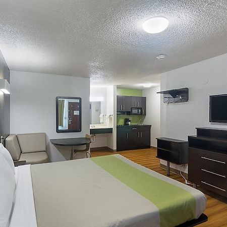 Studio Inn Extended Stay Oklahoma City Airport By Oyo Bagian luar foto